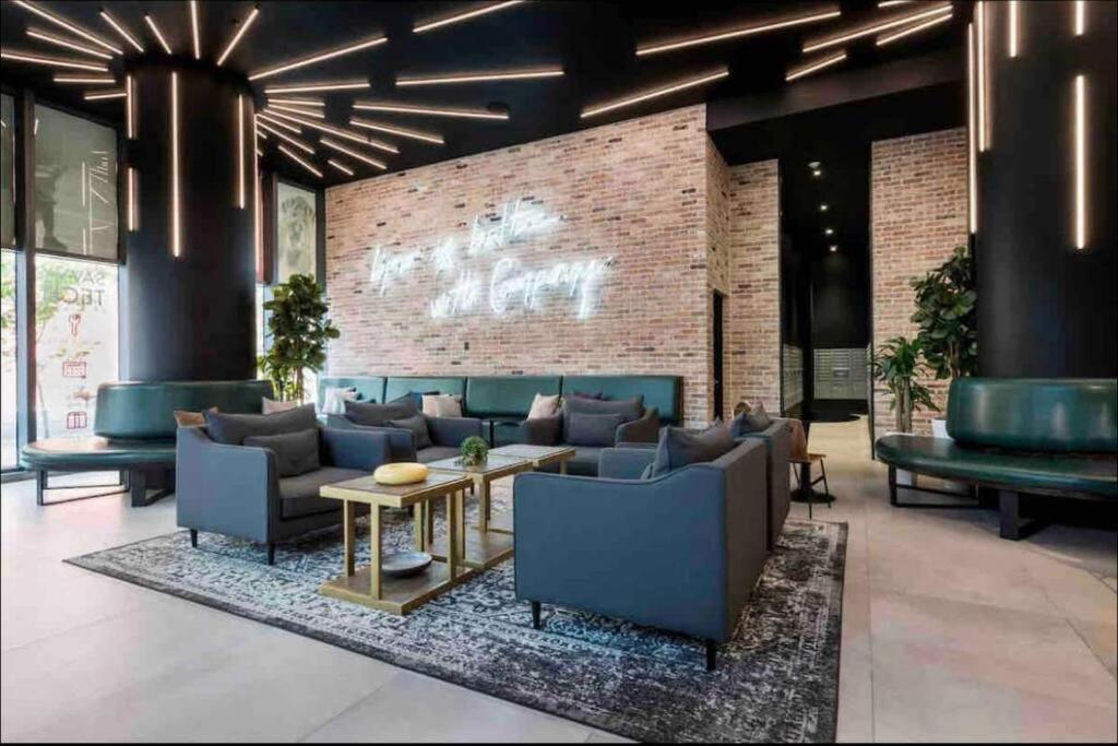 Ferienwohnung Gorgeous 2Br/2Bth In The Heart Of Miami Exterior foto