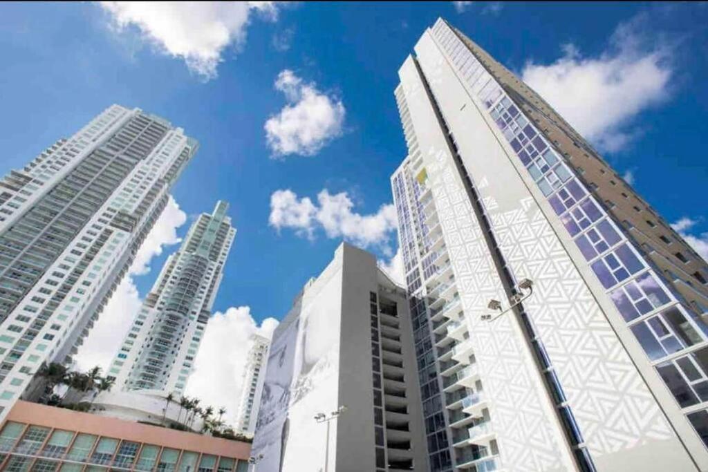 Ferienwohnung Gorgeous 2Br/2Bth In The Heart Of Miami Exterior foto