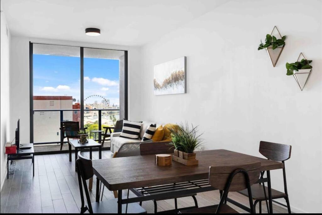 Ferienwohnung Gorgeous 2Br/2Bth In The Heart Of Miami Exterior foto
